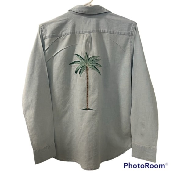 LEVIS Boyfriend Fit Blue Coconut Tree Embroidered Back Button Down LS Shirt Sz S - Picture 2 of 9